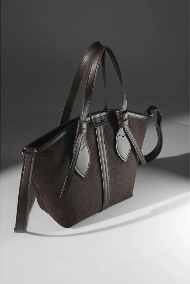 Kadın Acı Kahverengi Süet Acı Kahverengi Suni Deri Fermuarlı Astarlı El ve Omuz Çantası